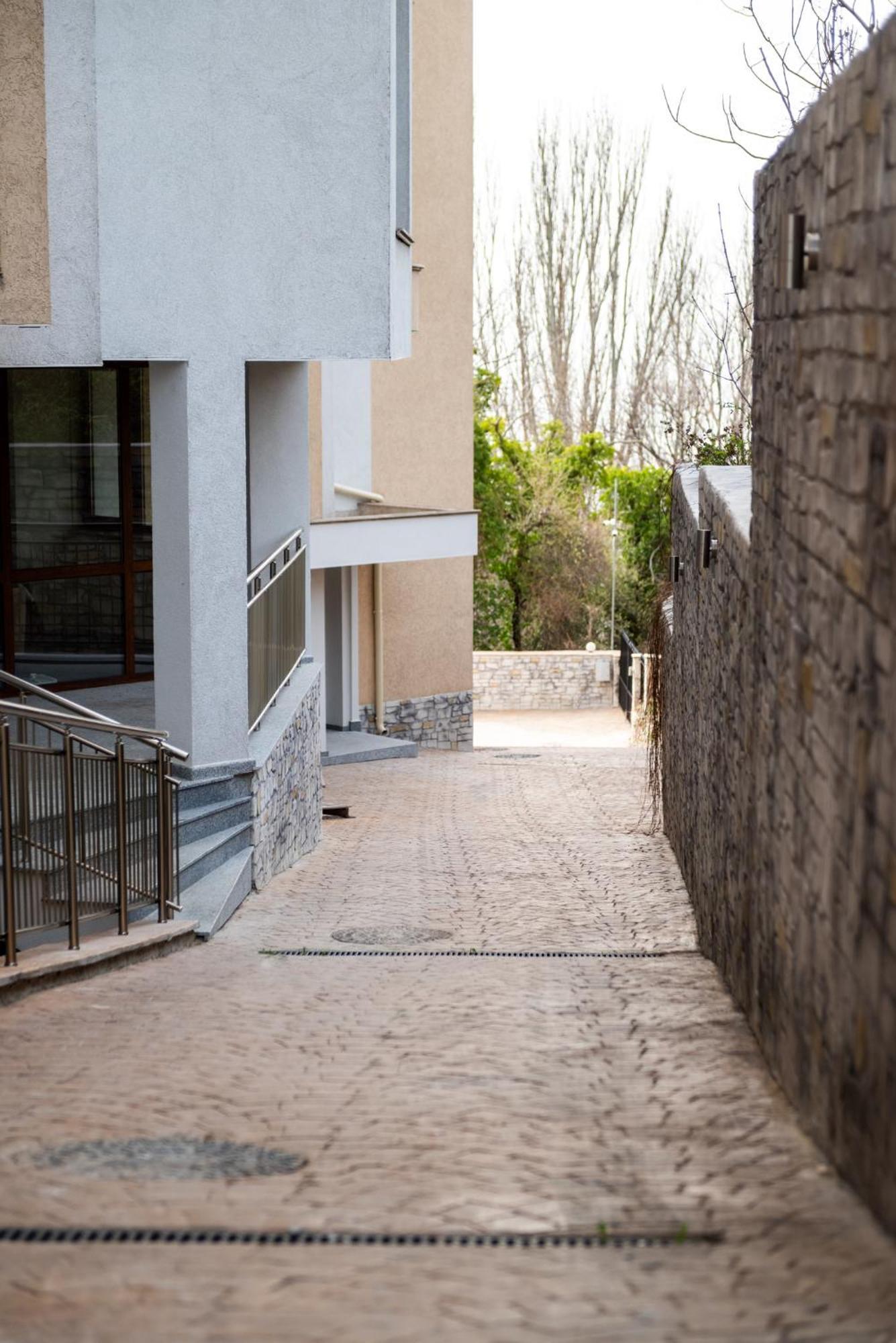 Queen'S Garden Balchik Apartment Exteriör bild
